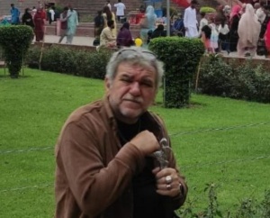 Rənglərdən möcüzə yaradan Nəvai Metin