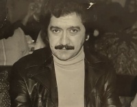 Anar ezamiyyətə gedəndə ş&ouml;bənin y&uuml;k&uuml;n&uuml; o &ccedil;əkirdi