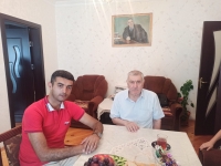 “Süleyman Rüstəm dedi, sənin şeirini evdə arvad da əzbərdən bilir” – ustad şair Əşrəf Veysəlli ilə müsahibə