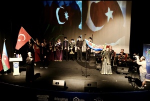Bursa Azərbaycan musiqisinin sehrinə b&uuml;r&uuml;n&uuml;b
