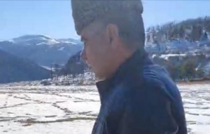 Çox şərəfsizin kişi olduğu ayaqyolunda &quot;K”yazılmış lövhəyə sarı gedəndə yadına düşür.. - KƏLAMLAR