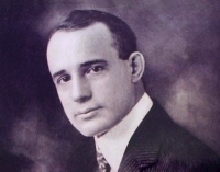 Napoleon Hill, «Düşün və varlan» - Uğur yolunu göstərən ən yaxşı kitablar
