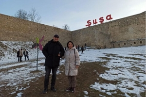 “Güllələnmiş daşlar üçün bayatı” – Şuşaya gedən jurnalistin yol qeydləri     Aida Eyvazlı, “Ədəbiyyat və incəsənət”