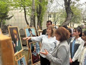 “Mirzə Qədim İrəvani - Həyat rənglərin ahəngində&quot; Qəbələdə