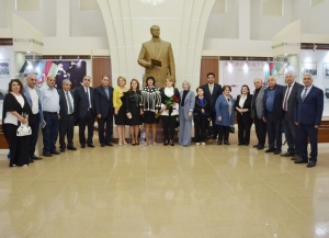 Nüşabə xanımın “Zəngulə”si