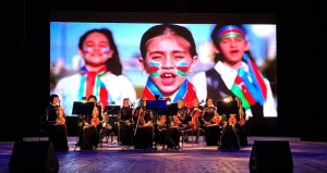 Azərbaycanın peşəkar milli musiqisinin banisi Krivoy Roqda anılıb