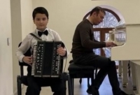Balaca qarmonçu ölkəmizə qızıl gətirib