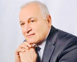 Elmin və poeziyanın qovşağında və ya, pıçıldaş mənimlə çiçək dilində