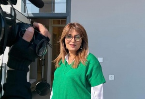TAMAŞAÇININ SEVİMLİ TELEJURNALİSTİ –Həm də, hələ də heç bir fəxri adla təltif olunmayan jurnalisti
