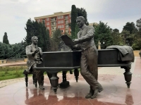 Bu cür kişilər də olub!