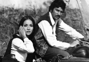 Dalğalar arasında itən sevgi və təzadlı mənəviyyatlar: "Qızıl qaz" filmi