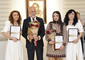 “Azərkitab”da “İncəsənət sərhəd tanımır&quot; adlı yaradıcılıq sərgisi açılıb
