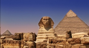Misir &ndash; Afrika qitəsinin m&ouml;c&uuml;zəsi, Sina &ccedil;&ouml;l&uuml;n&uuml;n incisi, Aralıq dənizinin mirvarisi