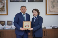 Türk Mədəniyyəti və İrsi Fondunun Prezidenti ilə Qazaxıstanın Elm və Ali Təhsil naziri görüşüblər