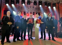Gülnarə Xəlilova ödül aldı