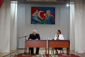 Xalq şairi Ramiz Rövşənlə görüş keçirilib