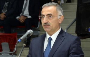 Güclü olduğunu gözlərindən də oxumaq olur...