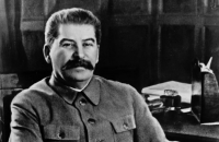 GÜLÜŞ KLUBUnda İosif Stalin və feysbuk