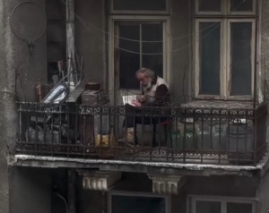 TƏLƏBƏ YARADICILIĞI – “3-cü mərtəbənin balkonu”, hekayə