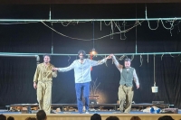 REPLİKA - “Biz teatrlara getsəydik…”