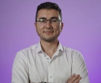 Şeir saatı Ramil Əhmədin şeirləri ilə