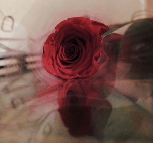 Niyə yadsan &ouml;z&uuml;nə? - ESSE