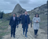 COP29 çərçivəsində Bakıya gələn Slovakiya Prezidenti Qobustan qoruğunu ziyarət edib