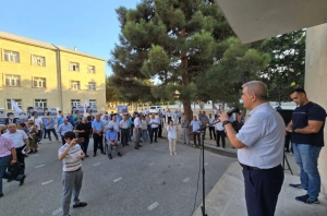 Fazil Mustafa seçicilərlə dördüncü izdihamlı görüşünü keçirib