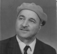 &ldquo;Eşitdiklərim, oxuduqlarım, g&ouml;rd&uuml;klərim&rdquo; onun pasportudur