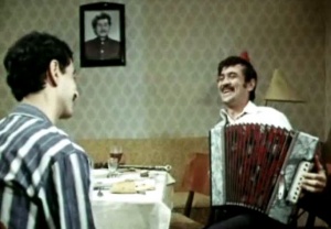 BİZİM KİNO – Dəbdən düşməyən &quot;Ad günü&quot;