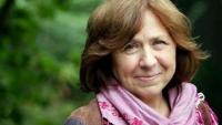 Svetlana Aleksiyeviç Belarusu tərk edib