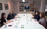Akyotı Raimkulova Rüfət Mahmud ilə görüşüb