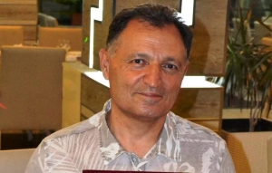“İnsan hərdən yıxılmalıdır ki, kimdən tutub durduğunu bilsin” - HÜMBƏT HƏSƏNOĞLUDAN 10 AFORİZM