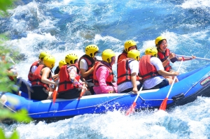 “YAŞAT&quot; Fondunun Antalyadakı düşərgəsi davam edir
