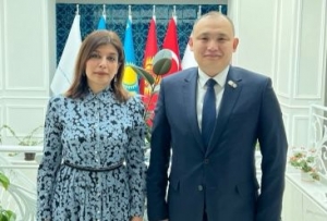 Günay Əfəndiyeva Qazaxıstanın xarici işlər nazirinin müavini ilə görüşüb